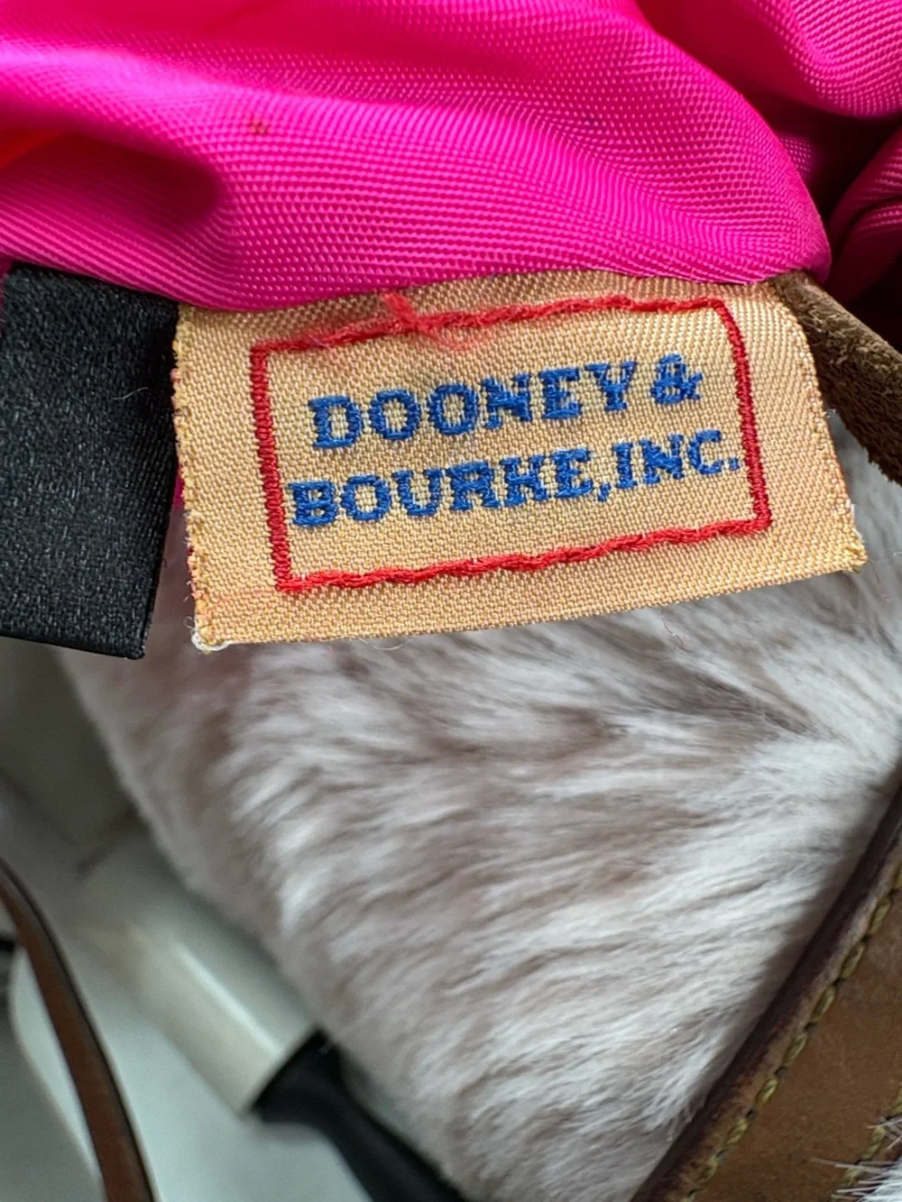 Dooney & Bourke Vintage Black Nylon Crossbody Bag – Duck Logo with Pink Interior